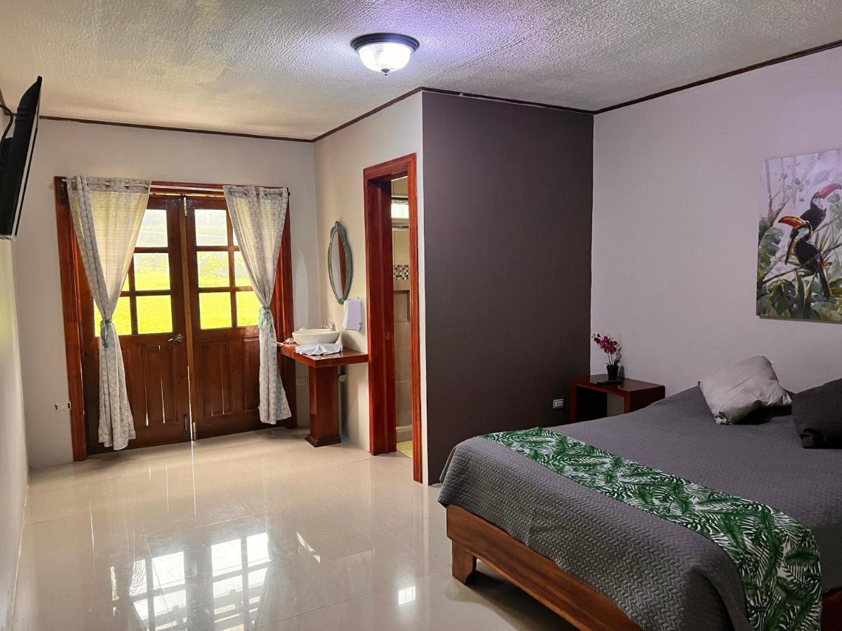 B&B Thomas And Thiago Monteverde Ngoại thất bức ảnh