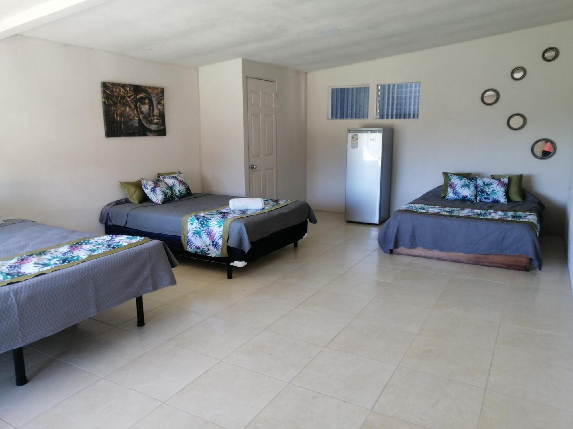 B&B Thomas And Thiago Monteverde Phòng bức ảnh